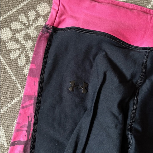 Under Armour Pink and Black Activewear Set - Picture 7 of 7